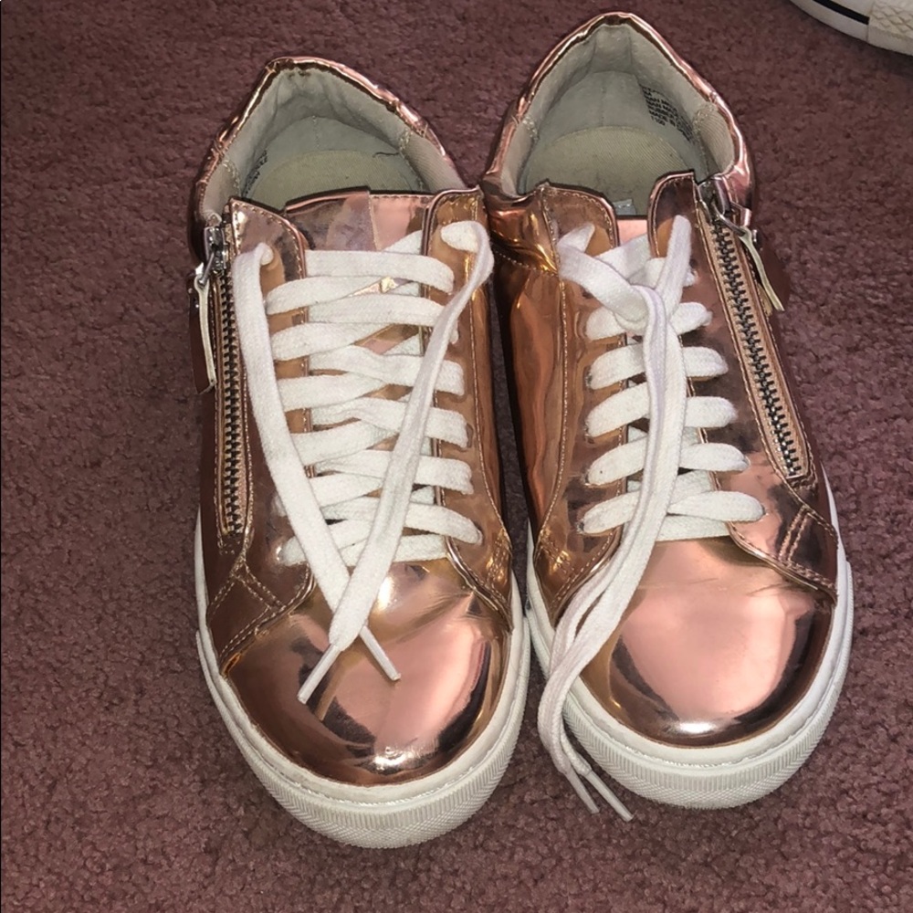 Steve Madden sneakers